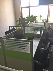 深圳辦公設備急轉 12套卡位屏風、電腦、沙發、老板桌全套9成新低價轉讓